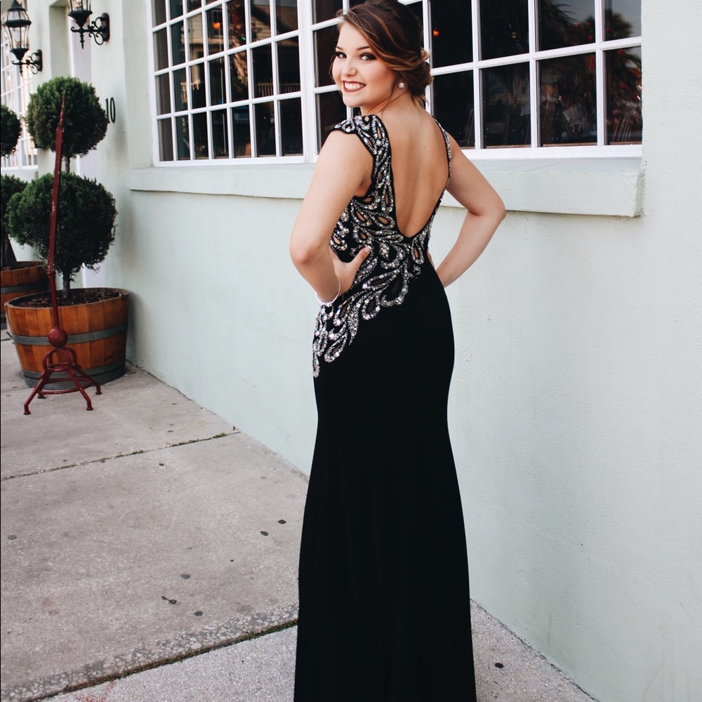 Sherri hill prom dress
